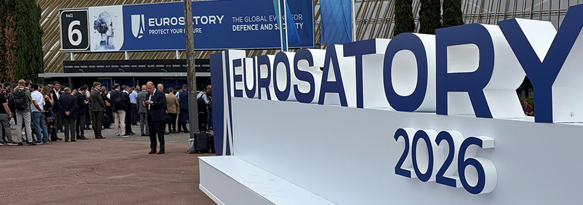 EUROSATORY The Global Event for Defence & Security: Eingang zur Messe